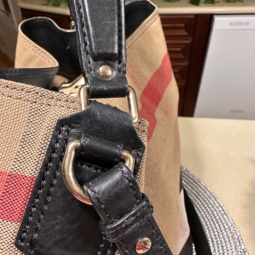 BURBERRY HOBO BAG - Picture 5 of 12